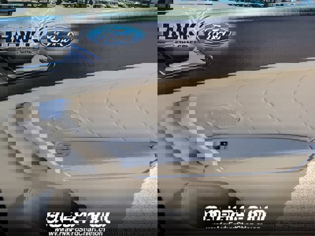 Used 2022 Volkswagen Tiguan SEL R-Line image 22