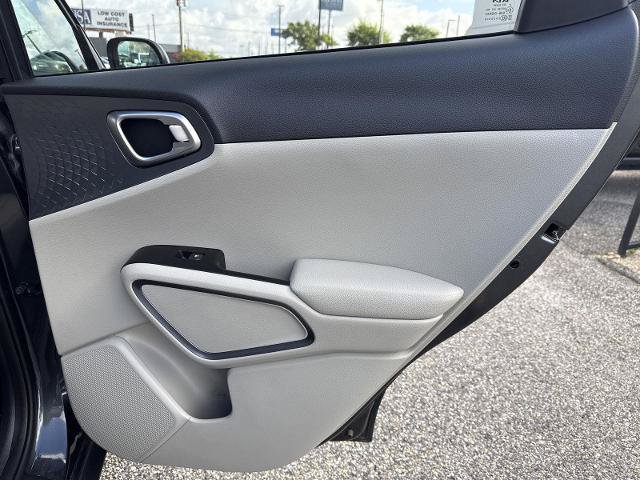 Used 2025 Kia Soul EX FWD image 23
