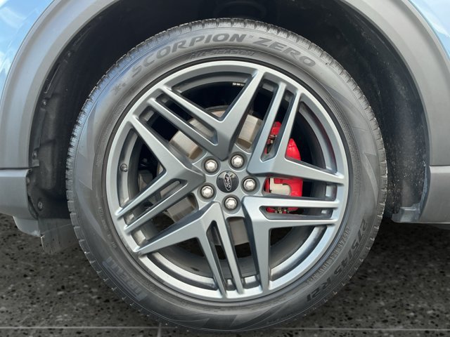 Certified 2025 Ford Explorer ST AWD/4WD image 14