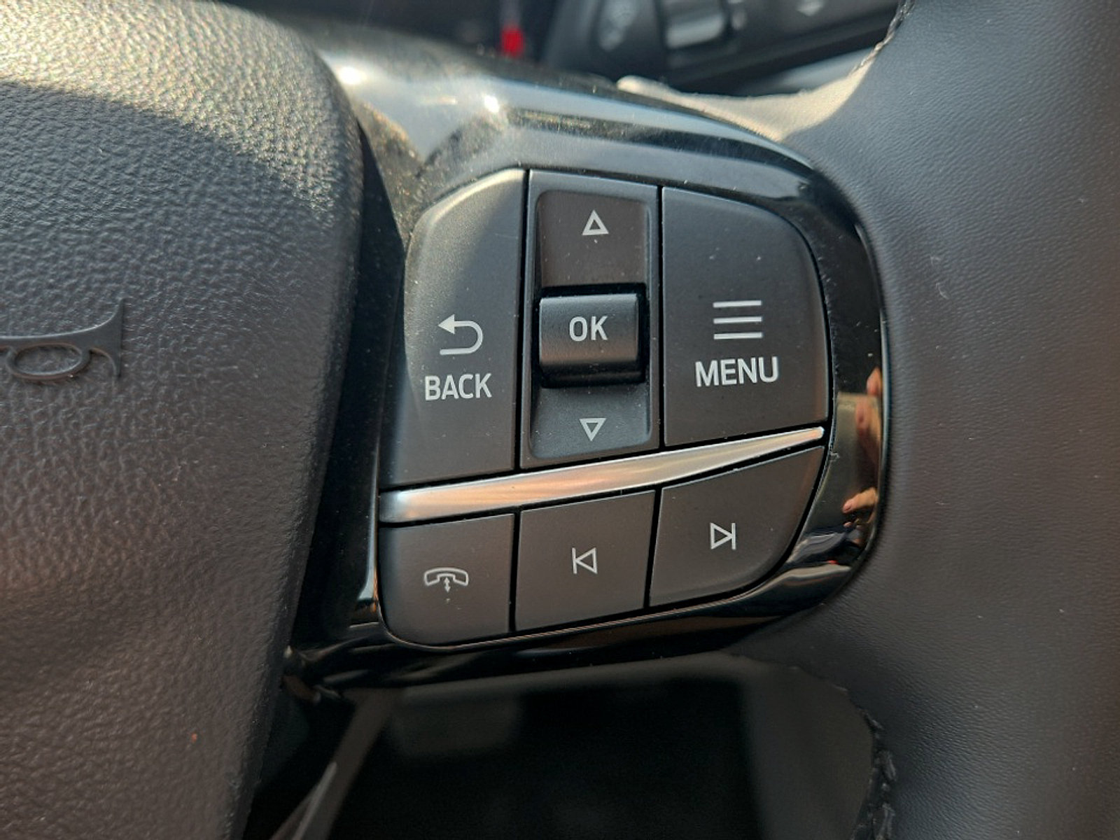 Certified 2023 Ford Escape Active AWD/4WD image 14