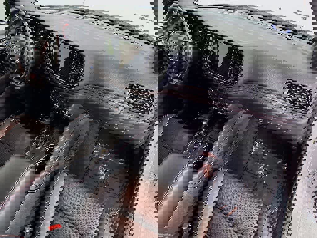 Used 2025 Dodge Durango R/T image 35