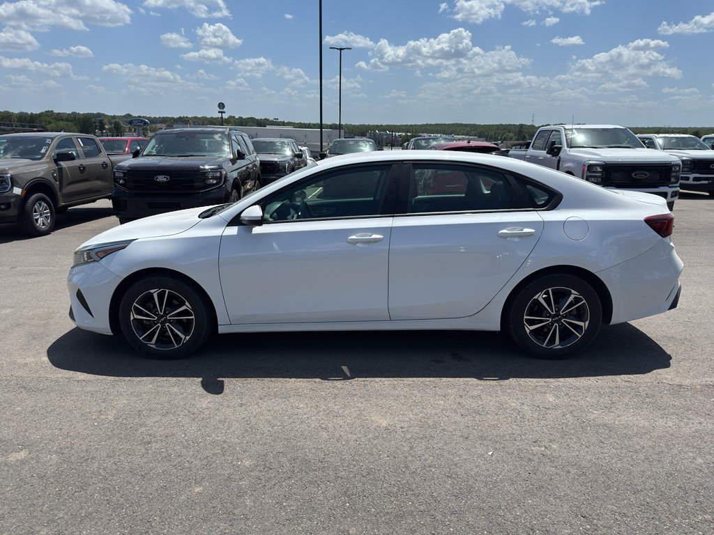 Used 2024 Kia Forte LXS FWD image 8