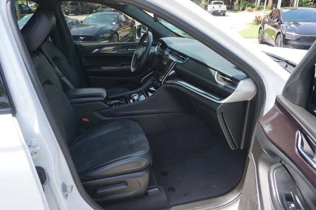 Used 2022 Jeep Grand Cherokee L Laredo RWD image 3