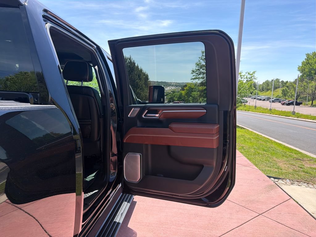 Used 2026 GMC Sierra 2500 Denali Ultimate w/ Max Trailering Package AWD/4WD image 28