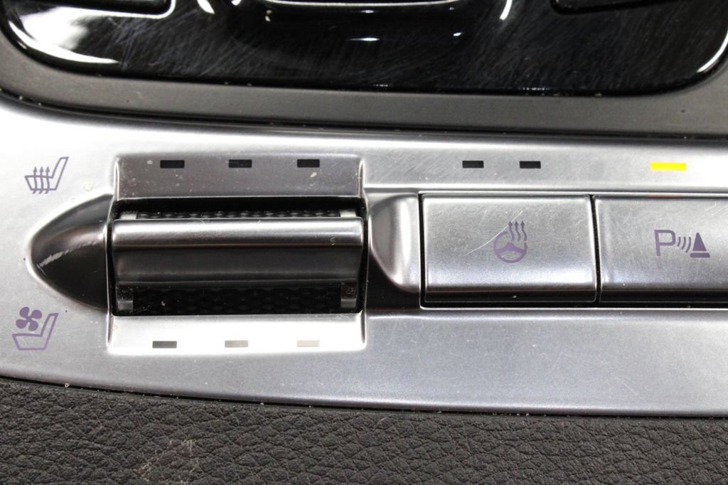 Used 2025 Kia Carnival SX Prestige FWD image 5