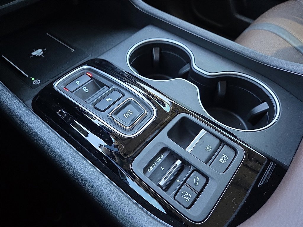 Used 2025 Honda Pilot Elite image 29