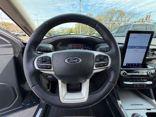 Certified 2023 Ford Explorer Limited w/ Limited Technology Package AWD/4WD image 22