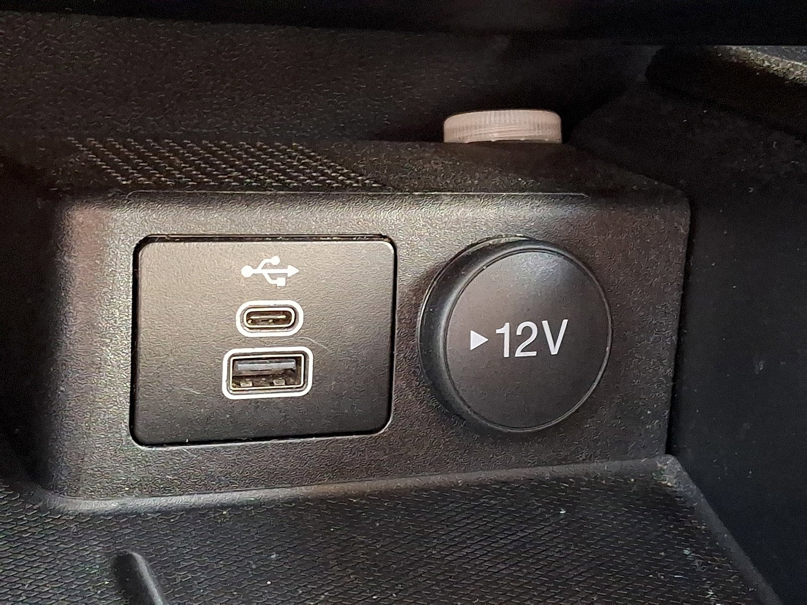 Certified 2024 Ford Escape Active AWD/4WD image 23