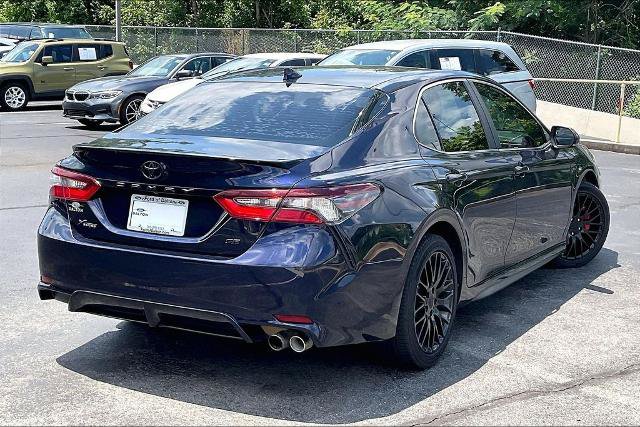 Used 2022 Toyota Camry SE FWD image 13