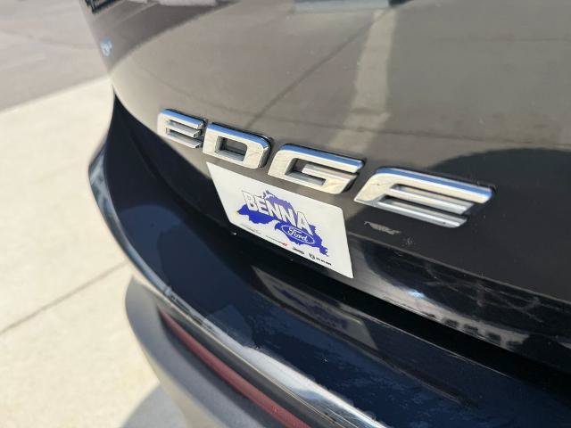 Certified 2018 Ford Edge Titanium w/ Equipment Group 301A AWD/4WD image 14