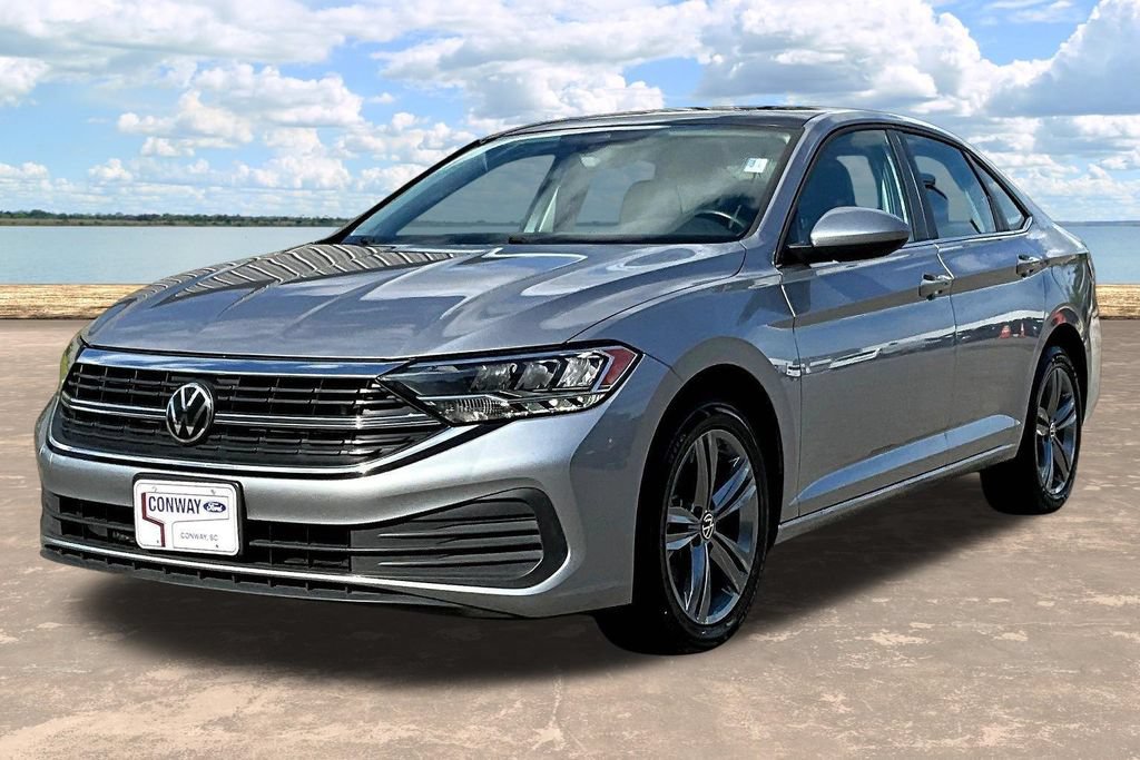 Used 2024 Volkswagen Jetta SE FWD image 4