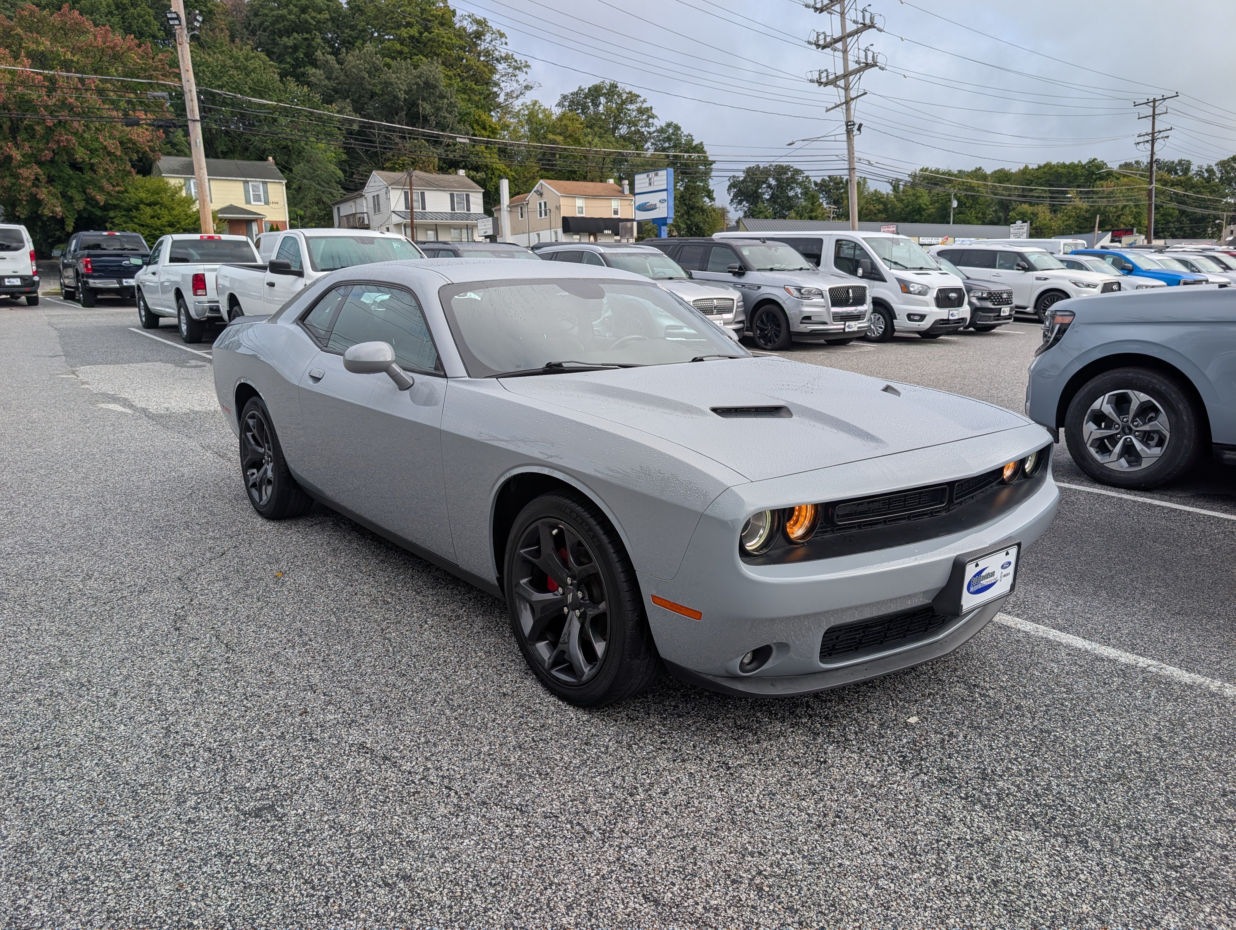 Used 2020 Dodge Challenger SXT w/ Blacktop Package RWD image 9