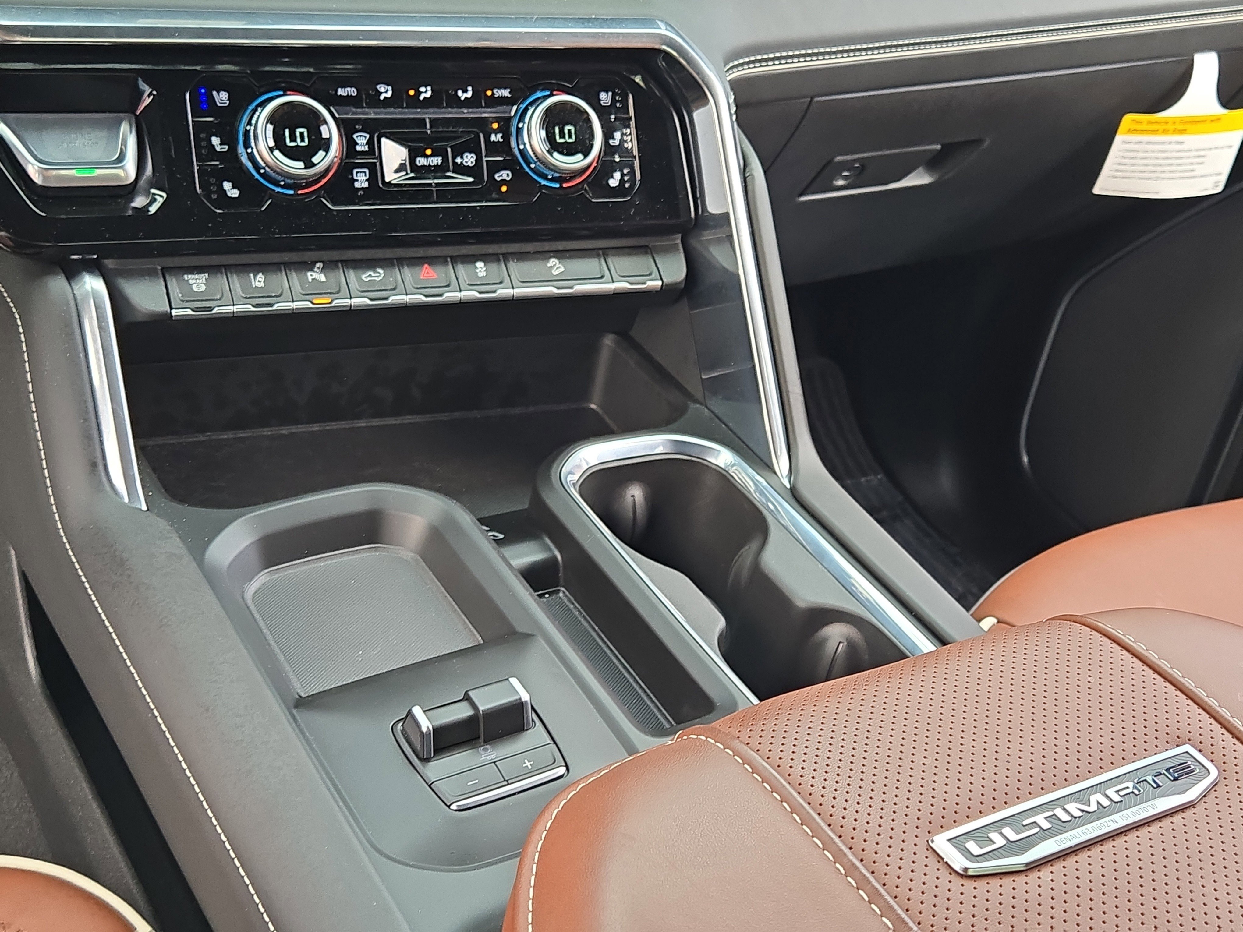 Used 2026 GMC Sierra 3500 Denali Ultimate image 26