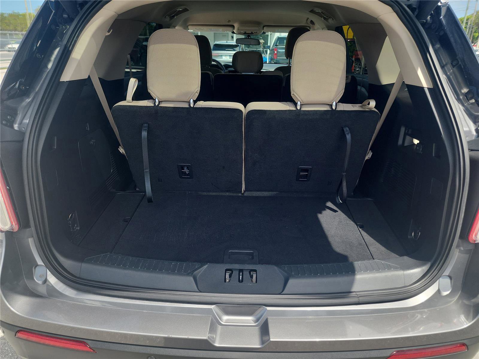 Certified 2021 Ford Explorer 2WD image 21