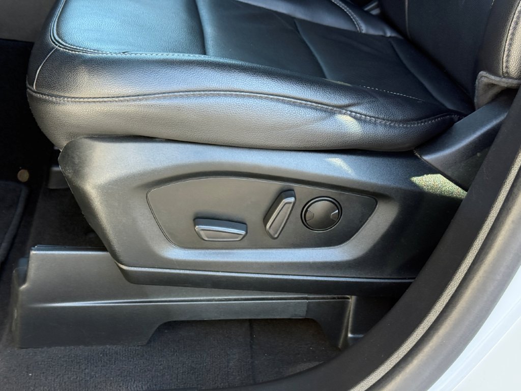 Certified 2023 Ford Explorer Limited AWD/4WD image 15