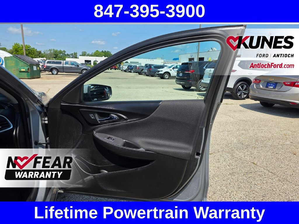 Used 2024 Chevrolet Malibu LT FWD image 32