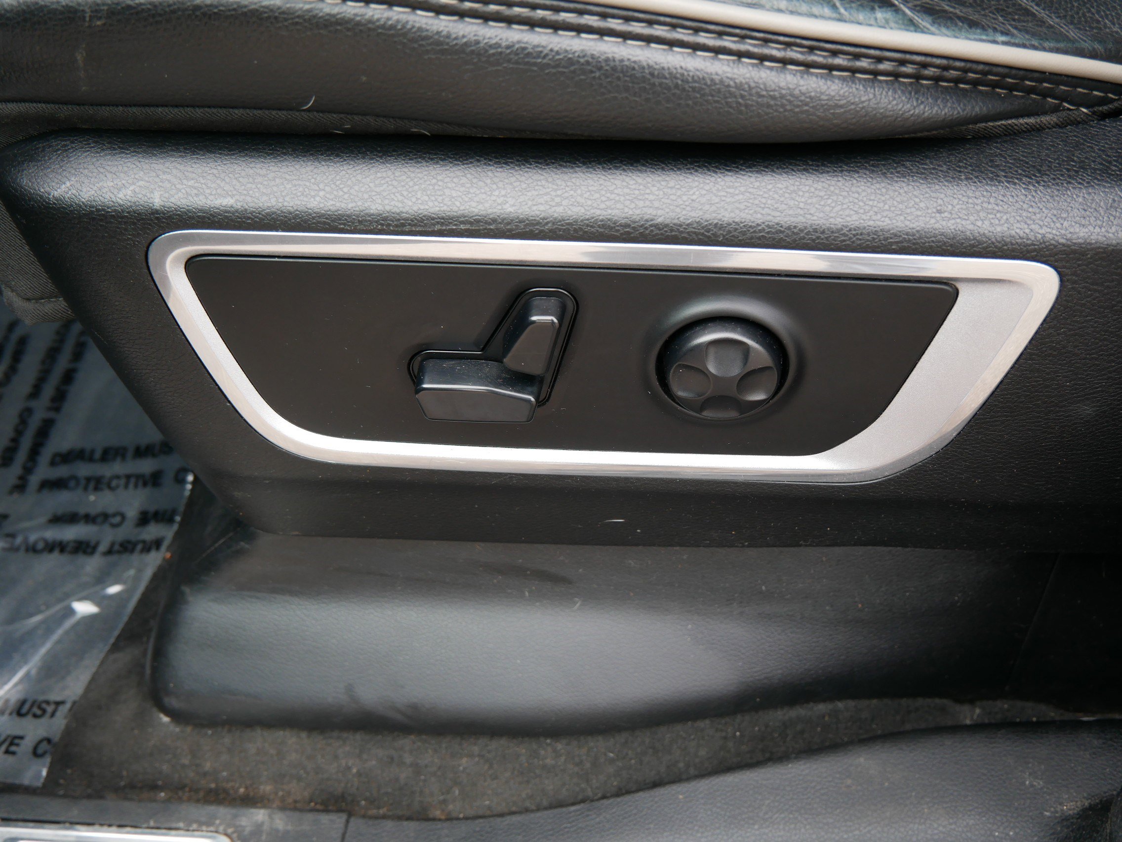 Used 2020 RAM 1500 Laramie AWD/4WD image 19
