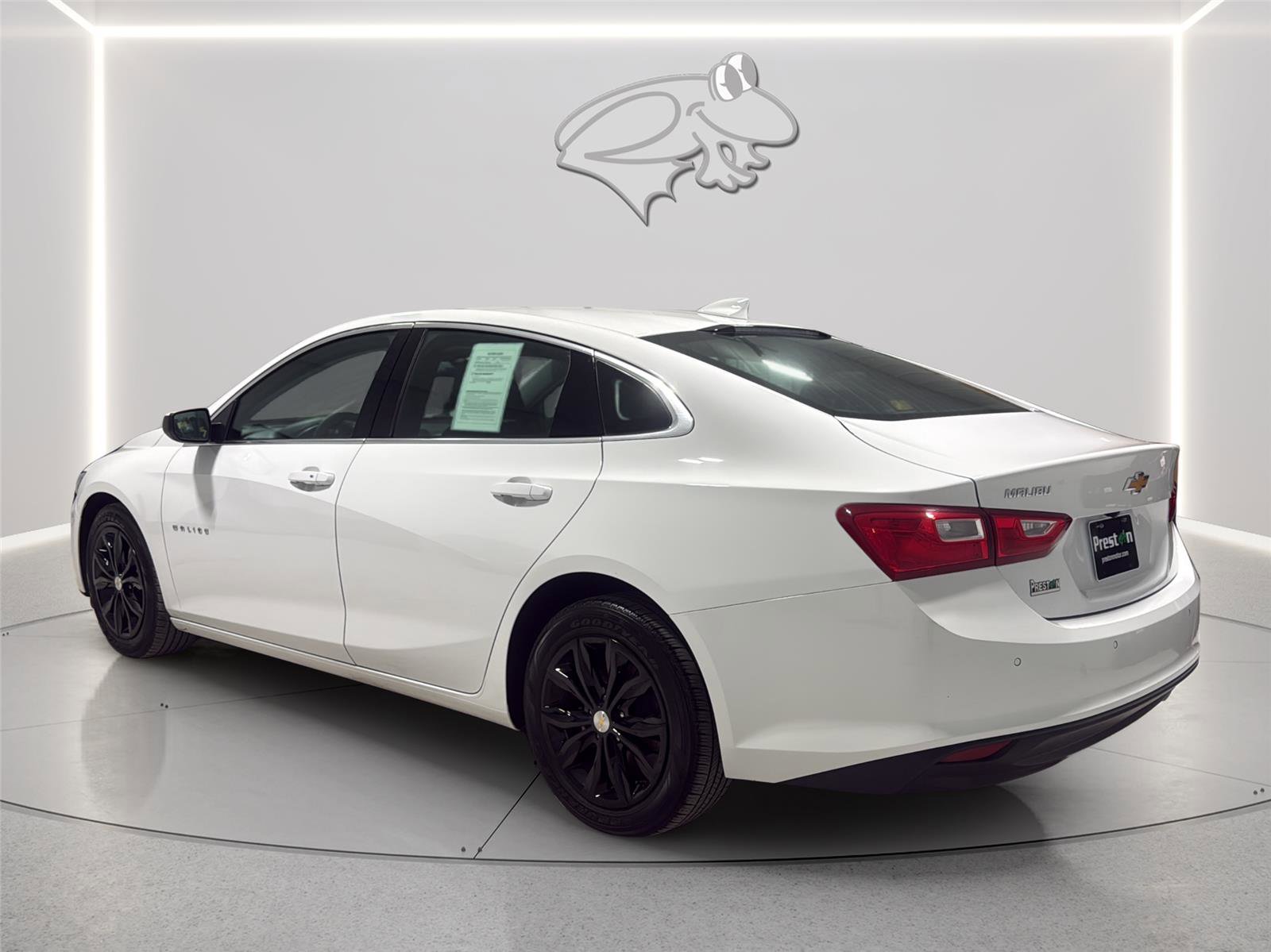 Used 2024 Chevrolet Malibu LT FWD image 3