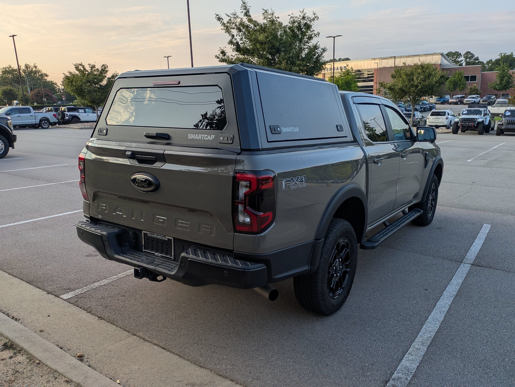 Certified 2025 Ford Ranger Lariat w/ FX4 Off-Road Package AWD/4WD image 4