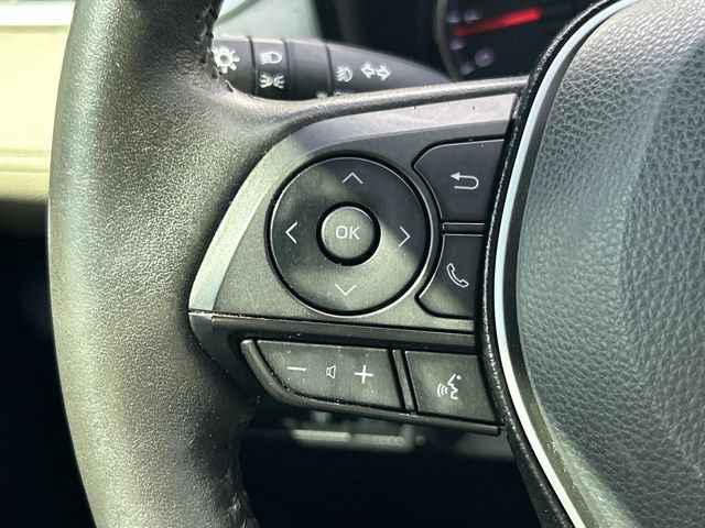 Used 2020 Toyota RAV4 XLE w/ Convenience Package FWD image 35