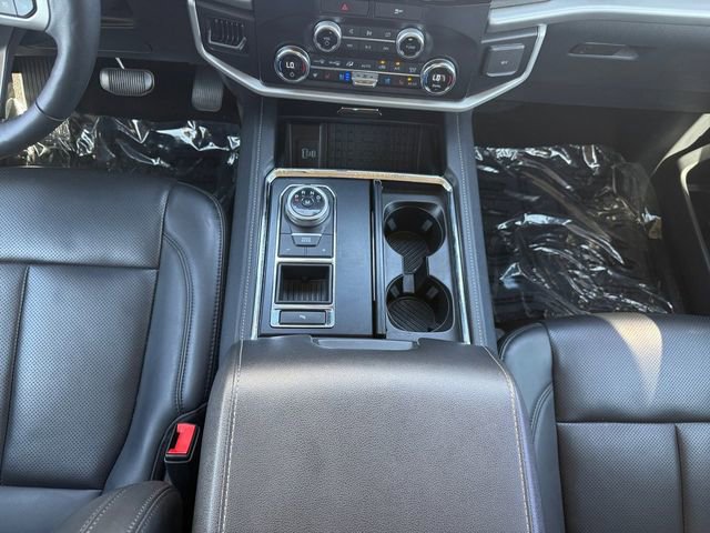 Certified 2022 Ford Expedition XLT image 5