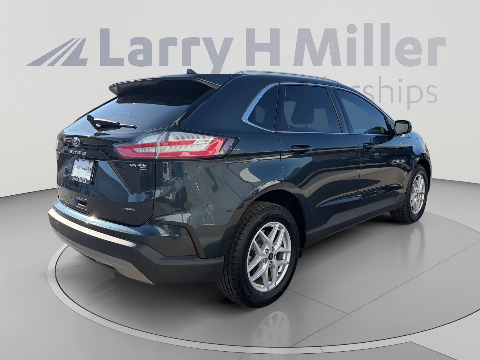 Certified 2022 Ford Edge SEL w/ Convenience Package AWD/4WD image 5