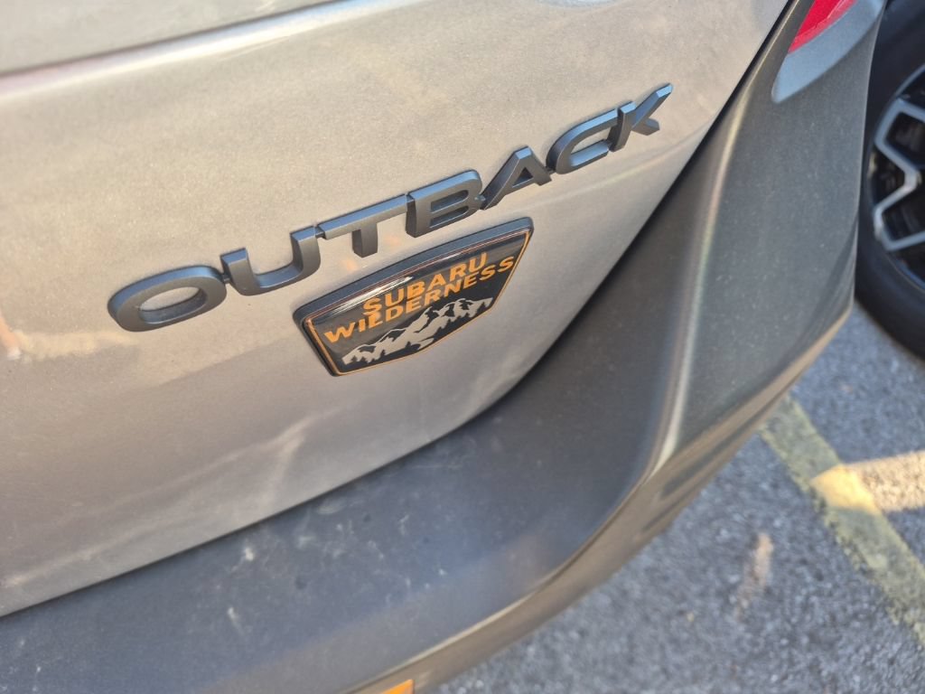 Used 2025 Subaru Outback Wilderness AWD/4WD image 15