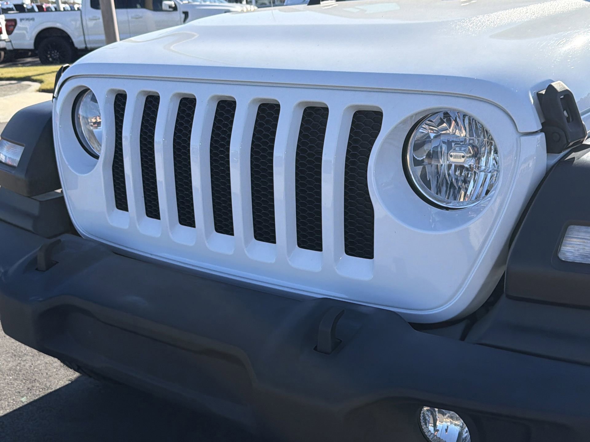 Used 2022 Jeep Wrangler Unlimited Sport S image 27