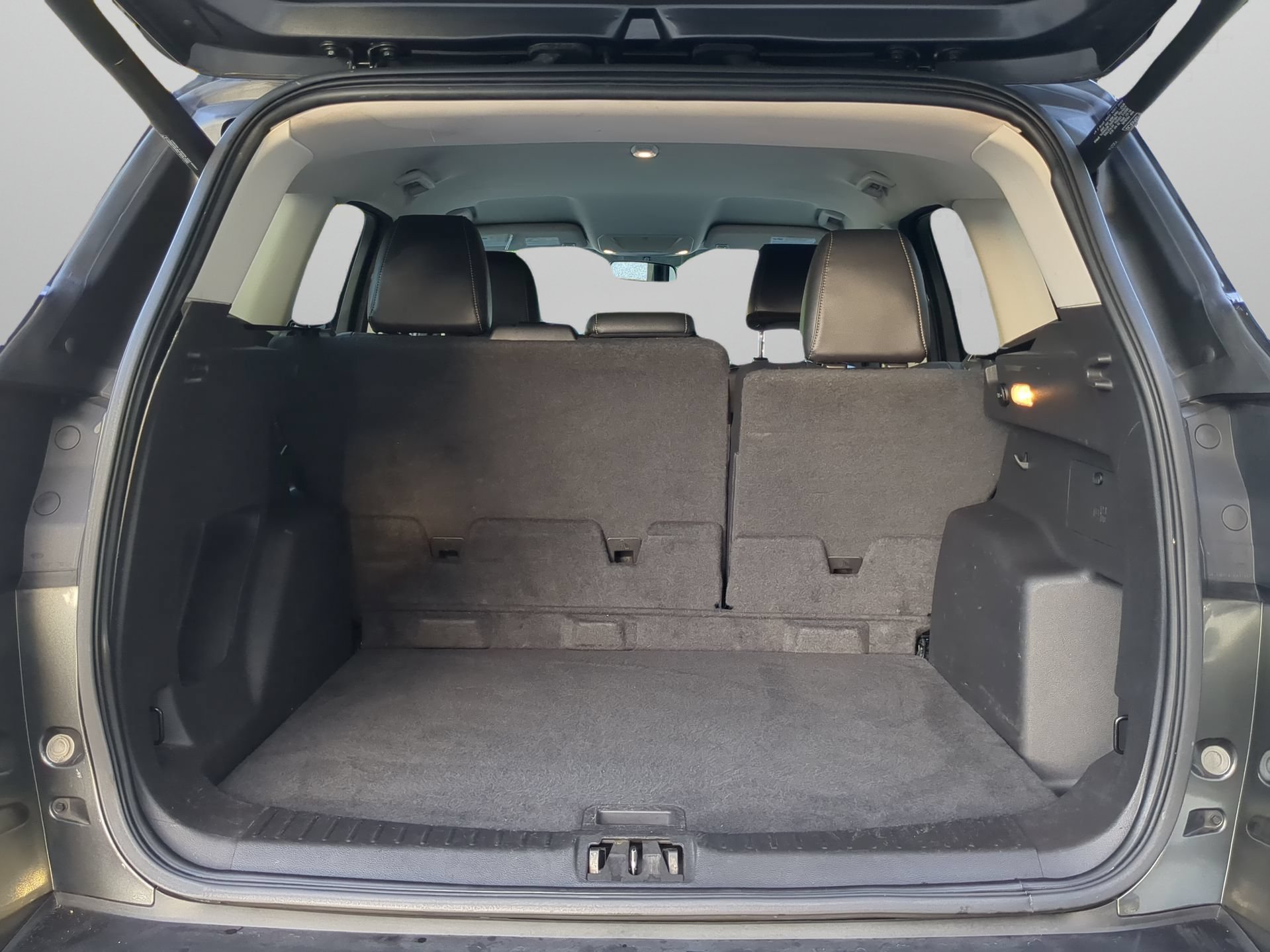 Certified 2017 Ford Escape SE w/ SE Leather Comfort Package FWD image 46