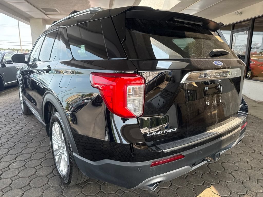 Certified 2024 Ford Explorer Limited w/ Limited Technology Package AWD/4WD image 8