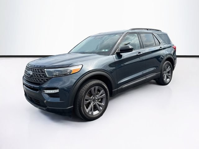 Certified 2022 Ford Explorer XLT w/ Equipment Group 202A AWD/4WD image 4