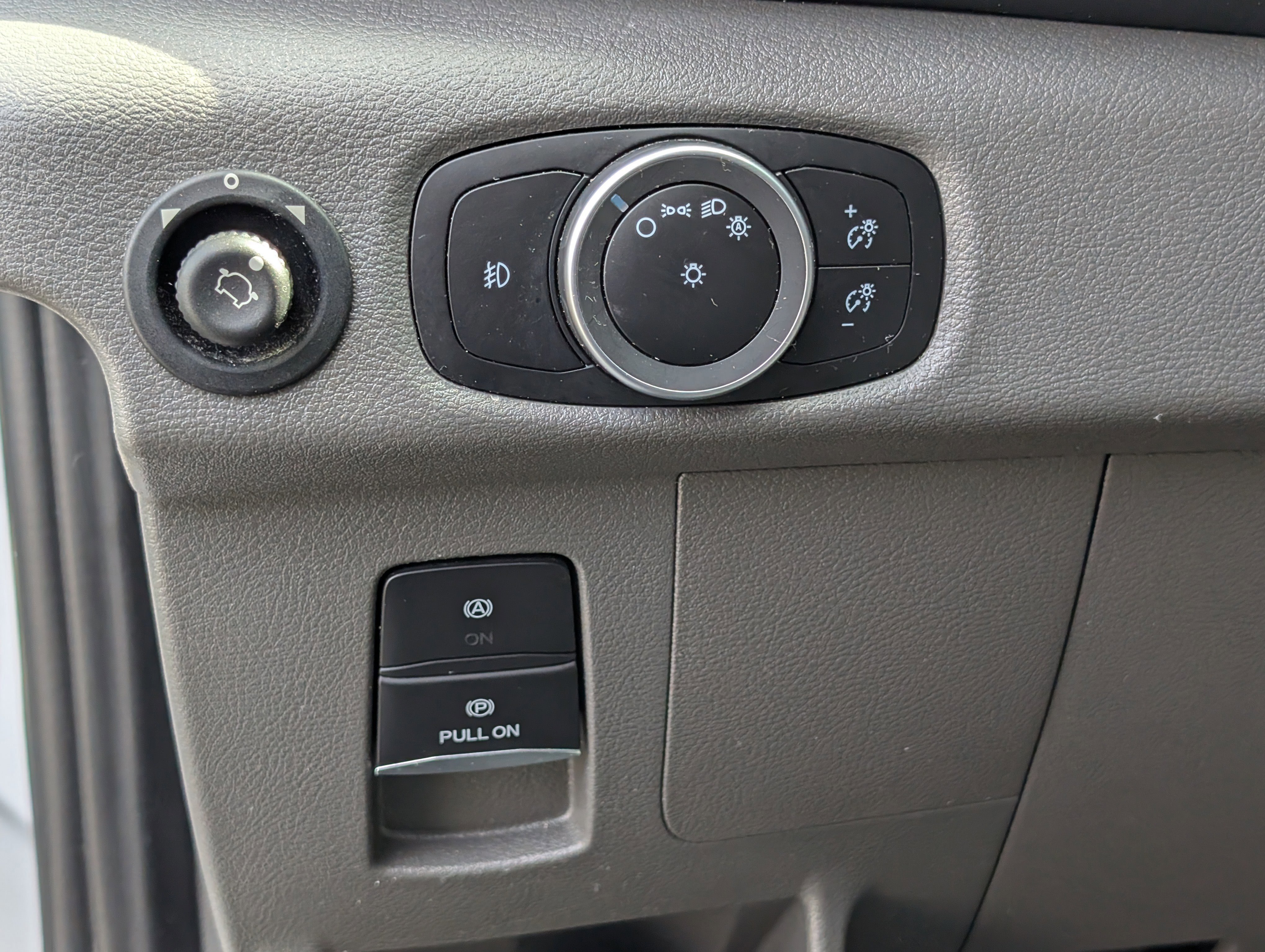 Certified 2024 Ford Transit 250 Low Roof w/ Exterior Upgrade Package image 18