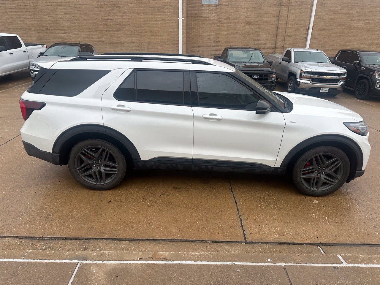 Certified 2026 Ford Explorer ST-Line w/ ST-Line Street Pack RWD image 19