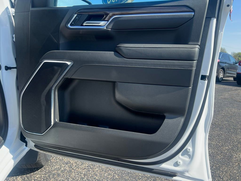 Used 2024 Chevrolet Silverado 1500 LT w/ All Star Edition Plus AWD/4WD image 40