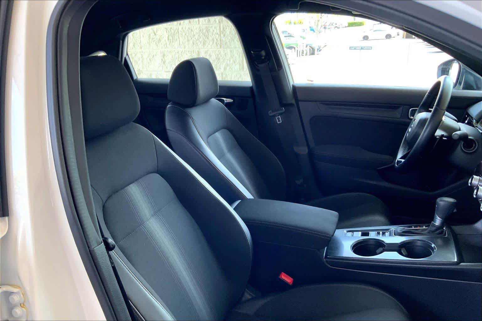 Used 2025 Honda Civic Sport image 9