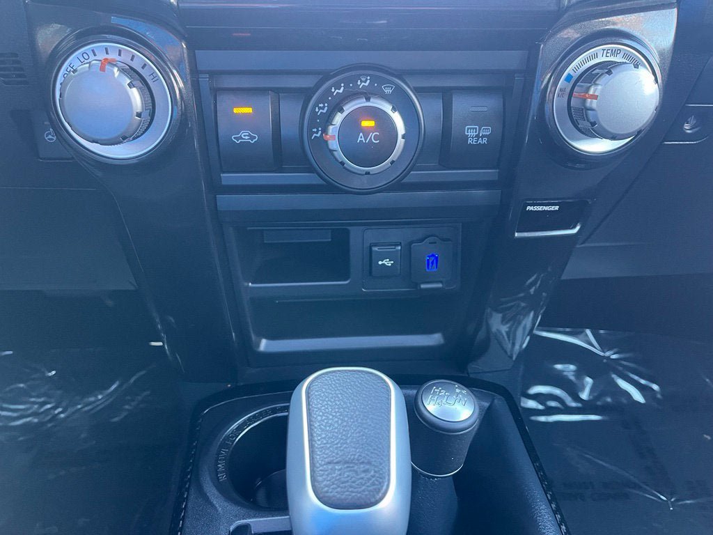 Used 2023 Toyota 4Runner TRD Off-Road Premium w/ Off Road Premium Plus Package AWD/4WD image 34