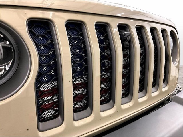Used 2022 Jeep Gladiator Mojave w/ LED Lighting Group AWD/4WD image 29