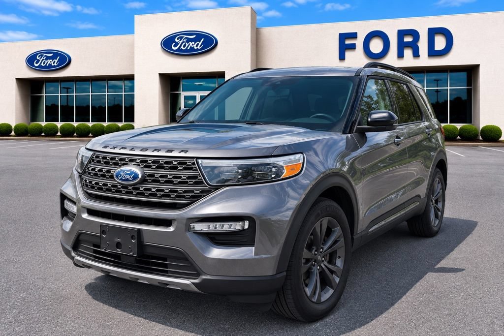 Certified 2022 Ford Explorer XLT w/ Equipment Group 202A