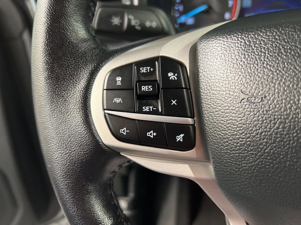 Certified 2023 Ford Explorer Limited w/ Hybrid Equipment Group 310A image 17