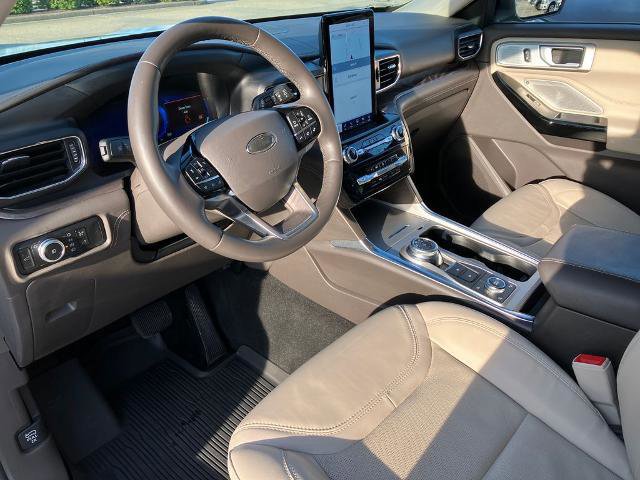Certified 2023 Ford Explorer Platinum w/ Premium Technology Package AWD/4WD image 28