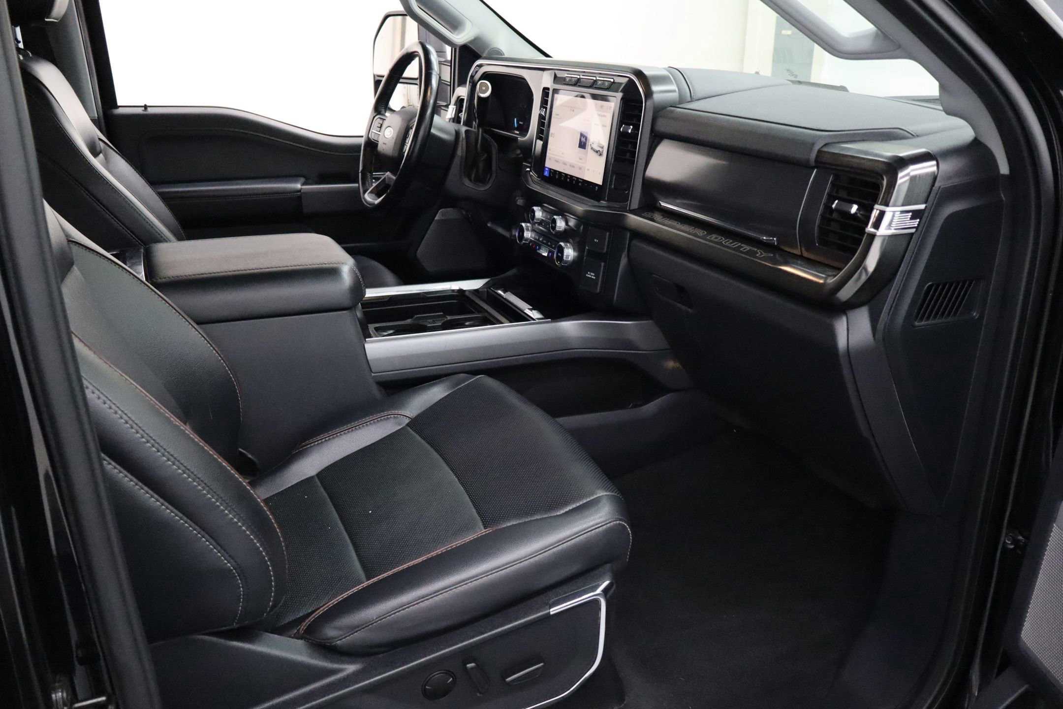 Certified 2023 Ford F250 Lariat w/ Sport Appearance Package image 45