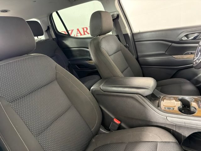 Used 2020 GMC Acadia SLE w/ Driver Convenience Package FWD image 16
