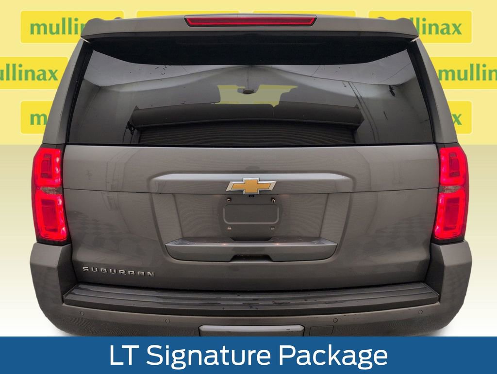 Used 2019 Chevrolet Suburban LT w/ LT Signature Package RWD image 32