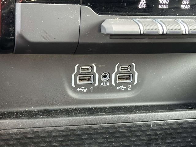 Used 2023 RAM 1500 Laramie AWD/4WD image 17