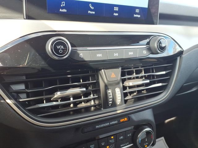 Certified 2022 Ford Escape SE w/ SE Sport Appearance Package image 20