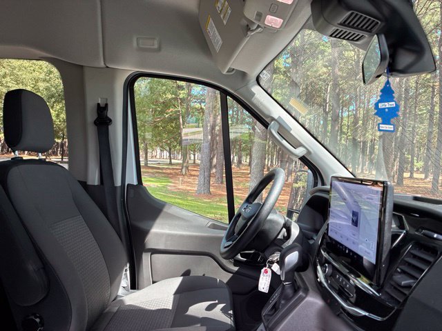 Certified 2025 Ford Transit 350 XLT RWD image 21