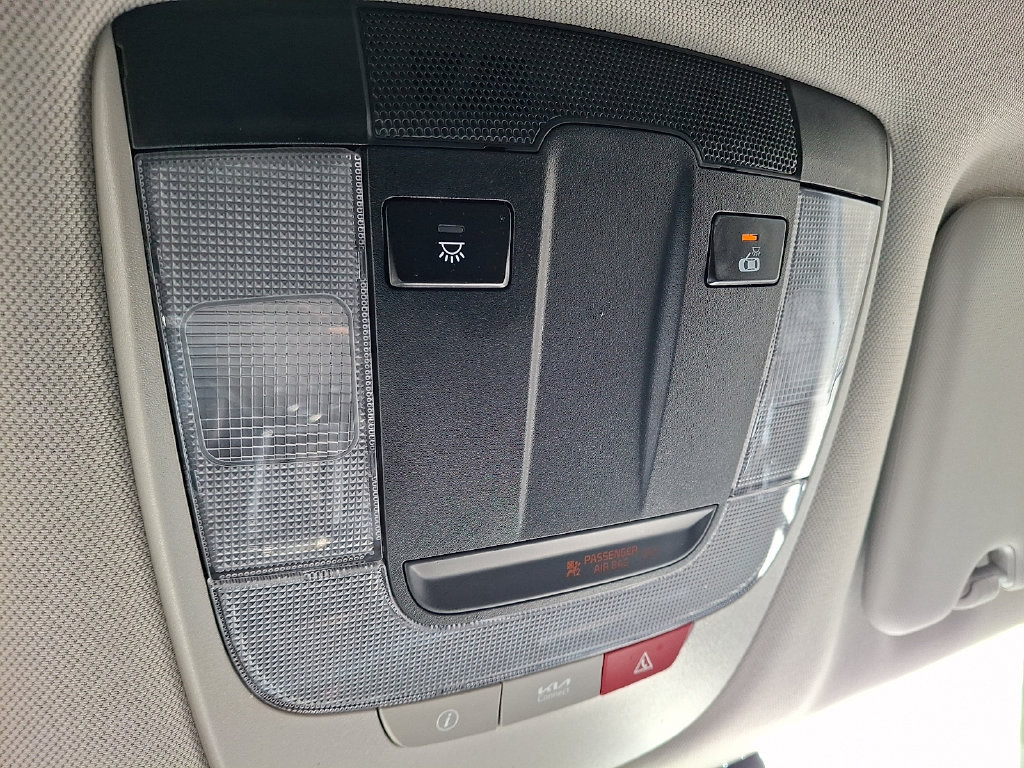 Used 2023 Kia Sportage EX FWD image 26