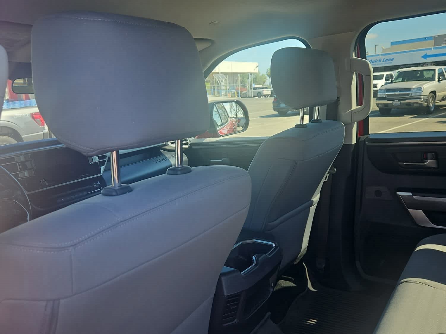 Used 2022 Toyota Tundra SR5 w/ Convenience Package image 11