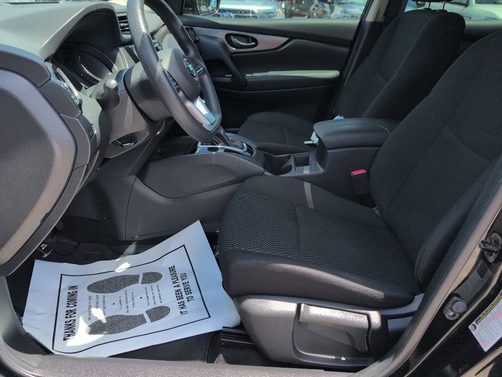 Used 2019 Nissan Rogue Sport S w/ Appearance Package FWD image 7