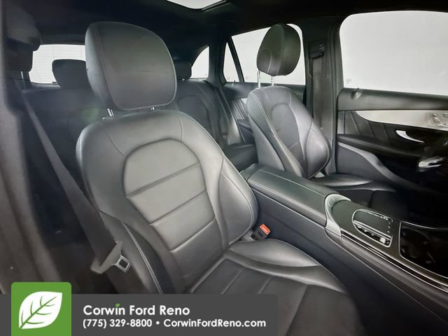 Used 2021 Mercedes-Benz GLC 300 4MATIC image 28